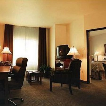 โฮมวูด แอนด์ สวีท บาย ฮิลตัน มอนต์โกเมอรี อีสต์เชส Hotel ห้อง รูปภาพ