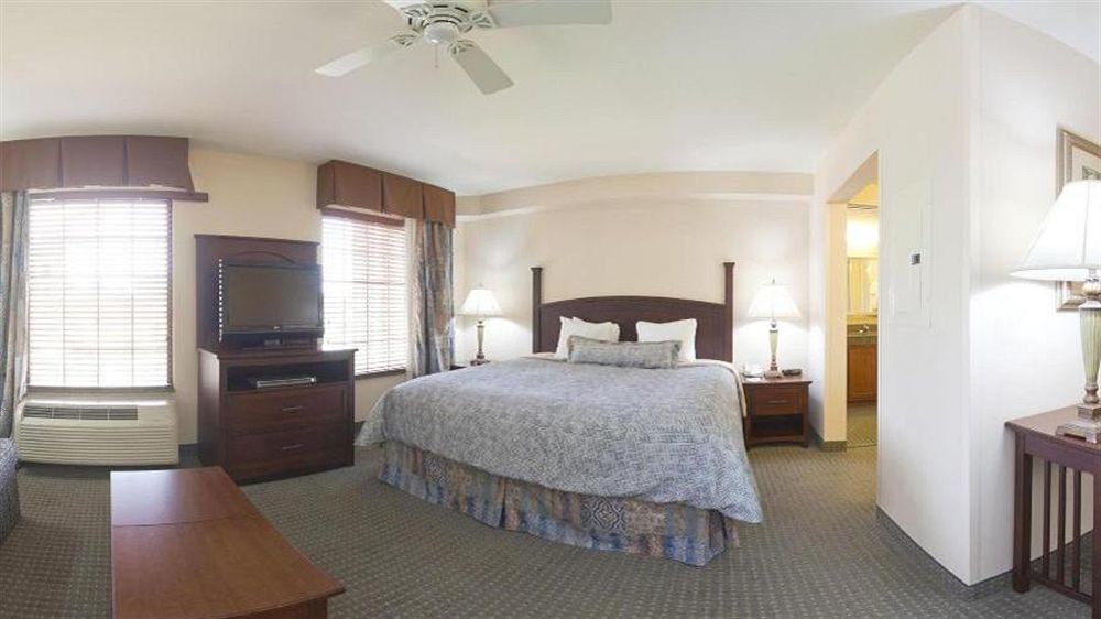 โฮมวูด แอนด์ สวีท บาย ฮิลตัน มอนต์โกเมอรี อีสต์เชส Hotel ภายนอก รูปภาพ